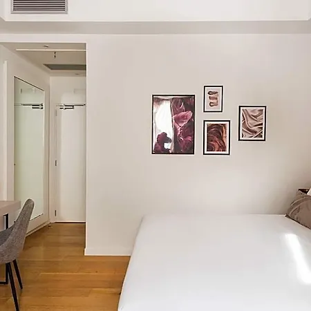 Hotel At 41
