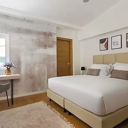 Hotel At 41