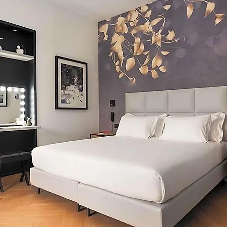 Hotel At 41 3*
